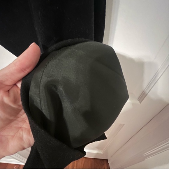 J. Crew Classic Black The Pencil Skirt. Wool SZ 4 Minimalist Neutral Normcore - Picture 6 of 7